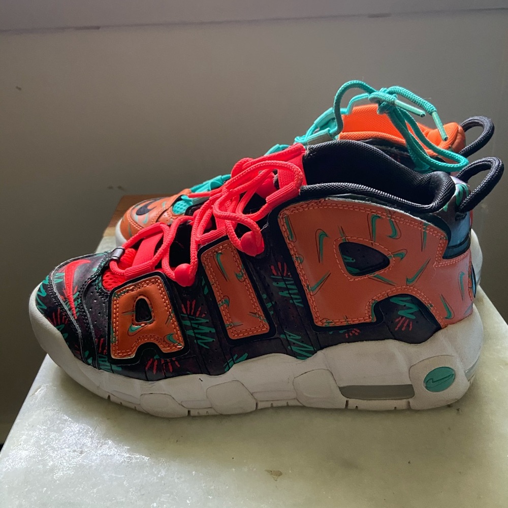 Nike Uptempo WHAT THE 90’s Grade school